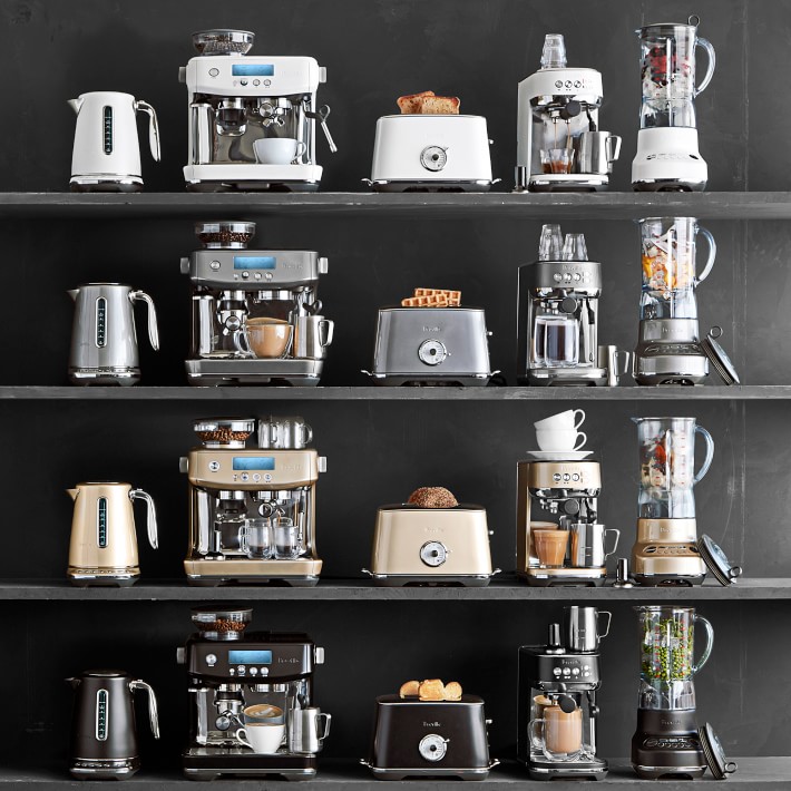 Breville The Smart Kettle Luxe in Hickory