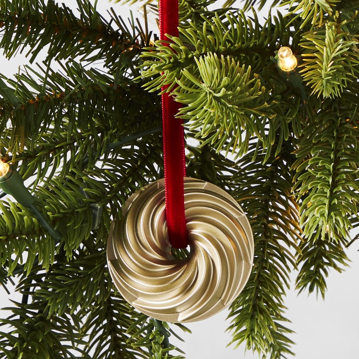 Christmas Tree Nordic Ware 