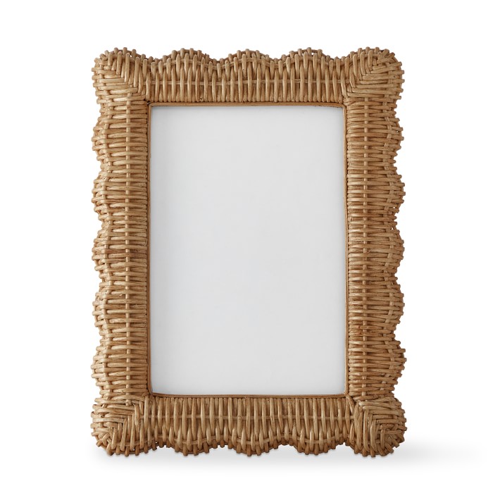 AERIN Wicker Scalloped Gallery Frame 5" x 7"