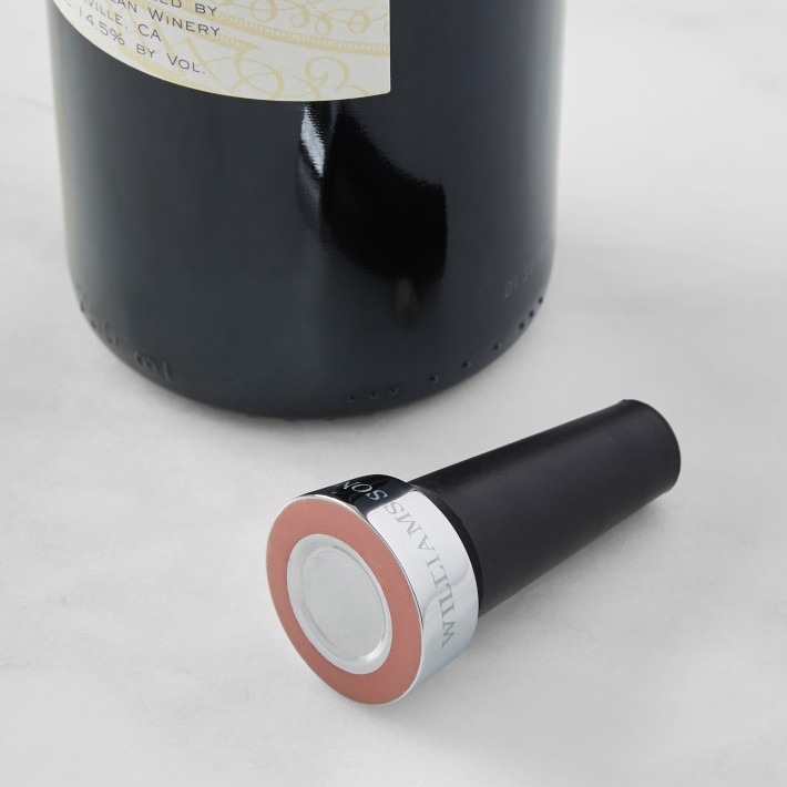 Williams Sonoma OXO Bottle Stopper & Pourer