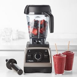 Vitamix Professional Series 750 Brushed Stainless Metal Finish Blender, 64oz, 059326