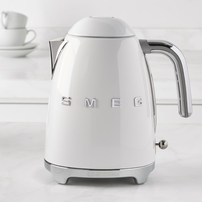 SMEG Electric Kettle 3D Logo