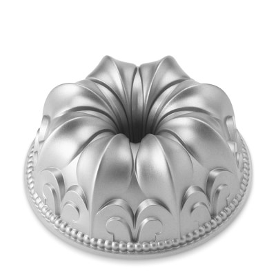 Fleur de Lis Bundt Cake Pan