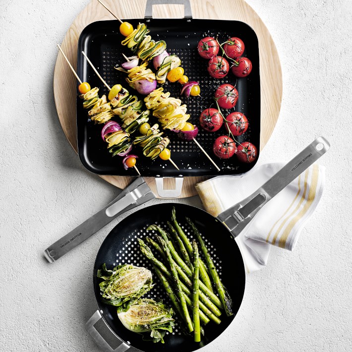 https://assets.wsimgs.com/wsimgs/ab/images/dp/wcm/202342/0116/williams-sonoma-high-heat-nonstick-outdoor-skillet-o.jpg