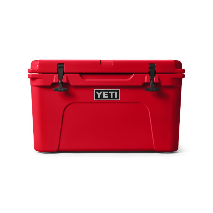 YETI TUNDRA HAUL WHEELED COOLERS for Sale in Dallas, TX