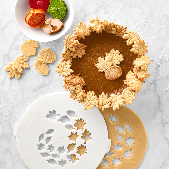 Williams Sonoma Rolling Impression Pie Crust Cutter