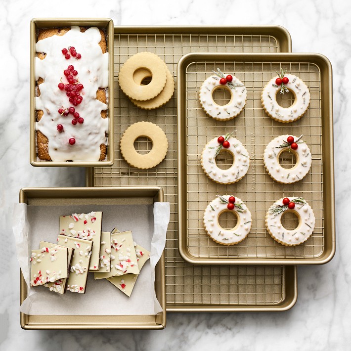 Williams Sonoma Traditional 6-Piece Bakeware Set