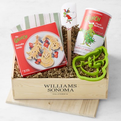 You Can Now Get a Grinch Pancake Set and My Heart Just Grew Three Sizes
