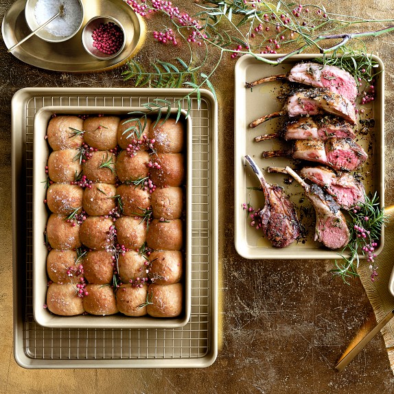 Williams Sonoma Goldtouch® Pro Nonstick Rectangular Cake Pan Williams