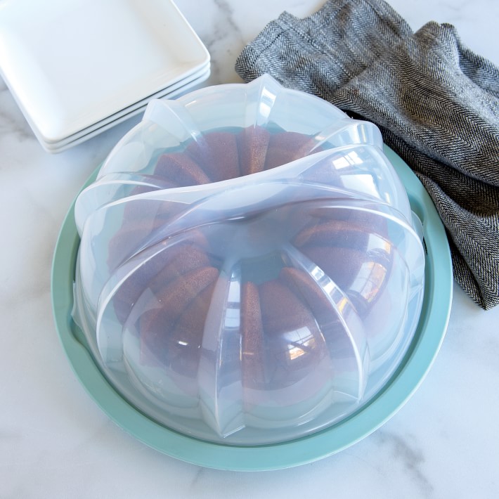 Nordic Ware Bundt Pan with Translucent Cake Keeper