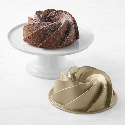 Nordic Ware Cast Aluminum Nonstick Small Heritage Bundt® Cake Pan