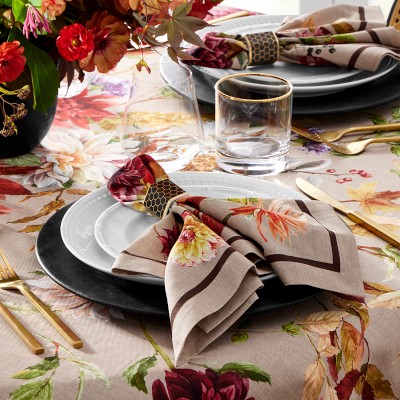 https://assets.wsimgs.com/wsimgs/ab/images/dp/wcm/202350/0002/harvest-bloom-round-tablecloth-m.jpg