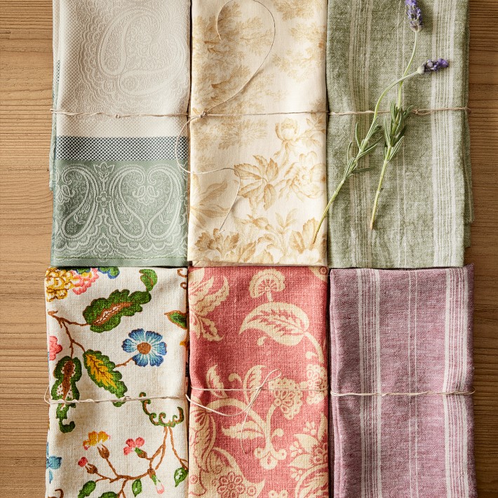 https://assets.wsimgs.com/wsimgs/ab/images/dp/wcm/202351/0007/provencal-floral-napkins-set-of-4-red-o.jpg