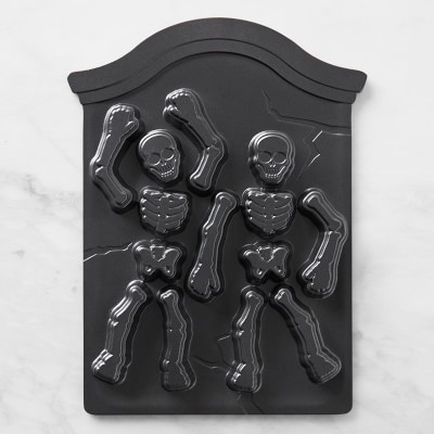 https://assets.wsimgs.com/wsimgs/ab/images/dp/wcm/202351/0013/williams-sonoma-cast-aluminum-dancing-skeleton-cake-pan-m.jpg