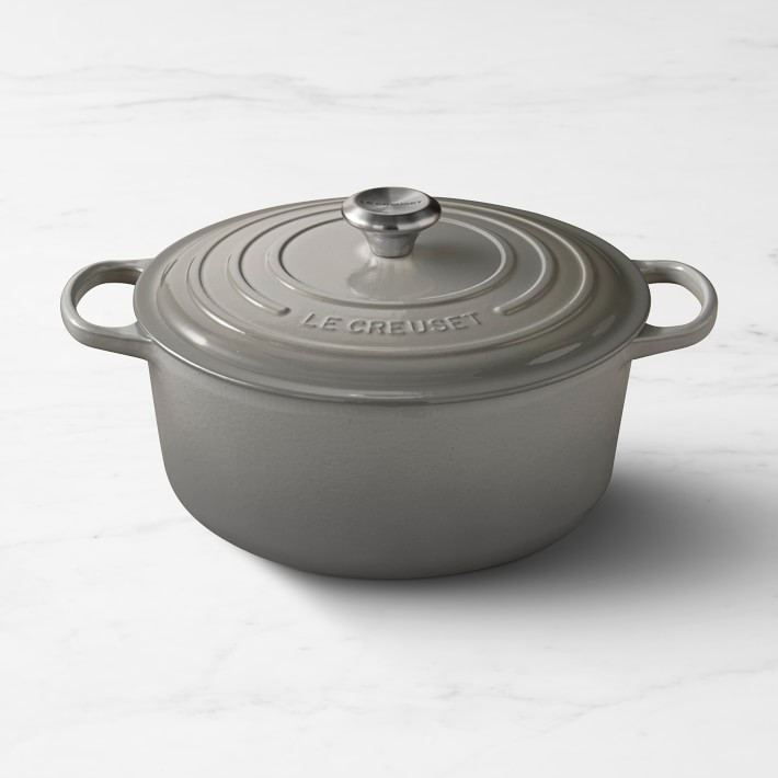 Le Creuset Signature Enameled Cast Iron Round Oven - 7 1/4 Qt. - French Grey