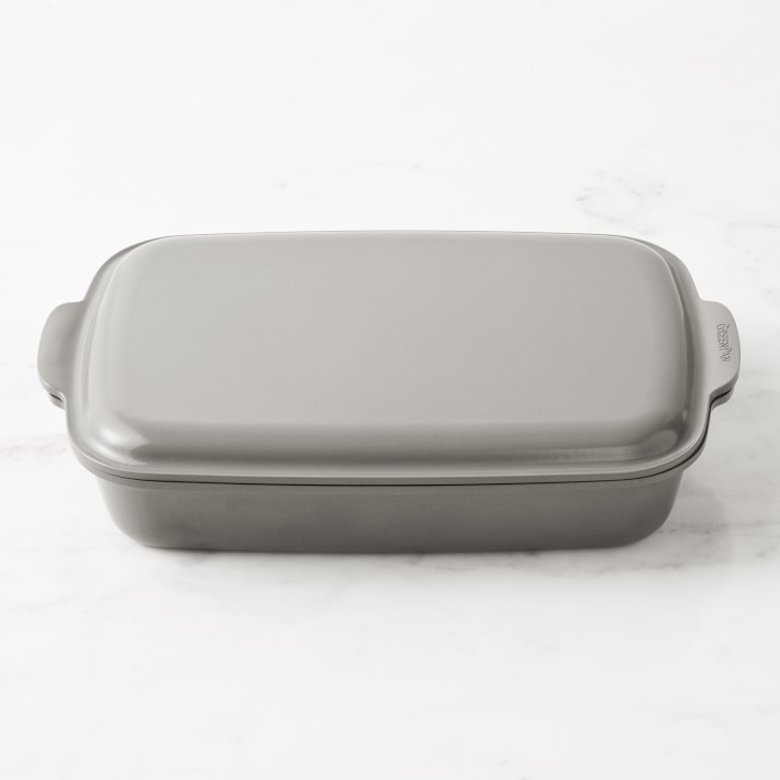 Mainstays 9 x 13 Nonstick Steel Cake Pan with Plastic Lid 