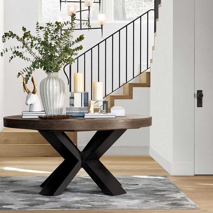 Williams sonoma deals round dining table