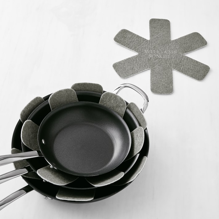 Lodge Dutch Oven Pot Protectors Accessories Set of 2, 12 Pot Protectors :  : Kitchen & Dining