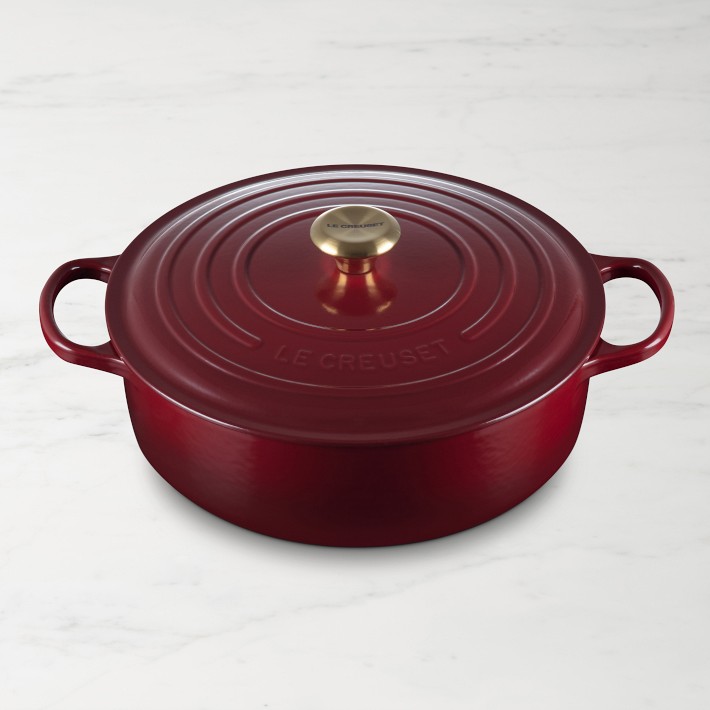 Le Creuset Signature Enameled Cast Iron Round Wide Dutch Oven, 6 3/4-Qt.