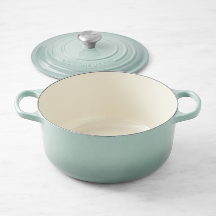 Le creuset kitchen online roll holder