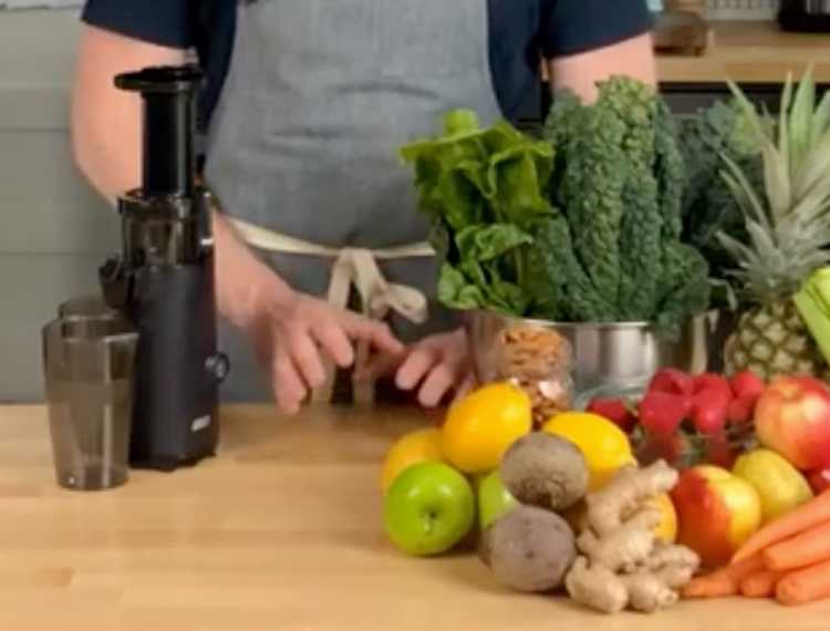 Dash Compact Cold Press Power Juicer Williams Sonoma