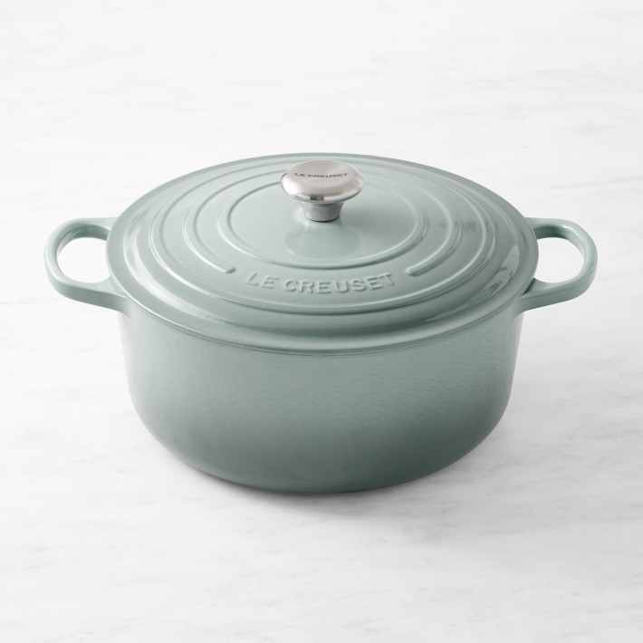 Le Creuset Signature Enameled Cast Iron Round Oven | Sea Salt