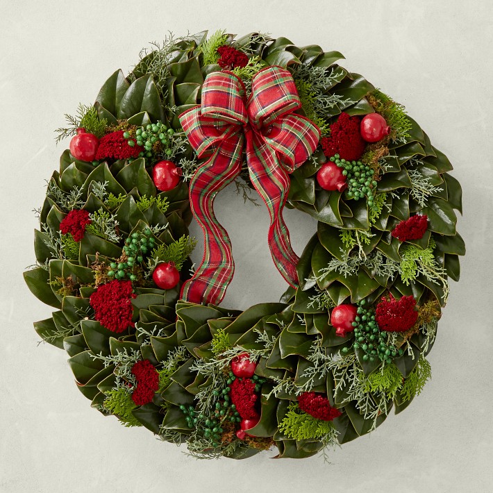 English Holiday Estate Live Wreath