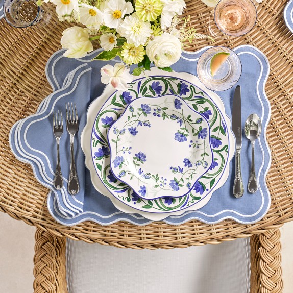 AERIN Garden Bouquet Blue Scalloped Chargers