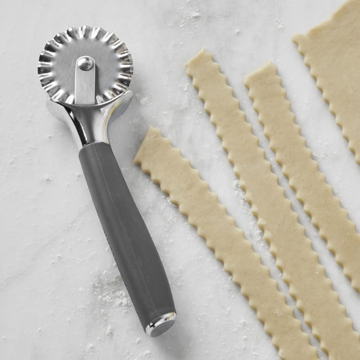 Williams Sonoma Fluted Pastry Cutter