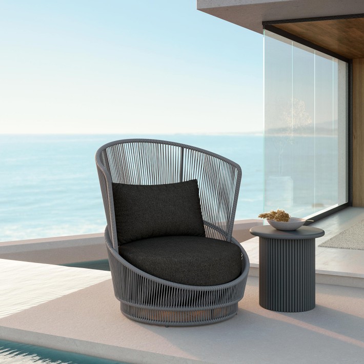 Petra Outdoor 20" Round Side Table (20") Williams Sonoma