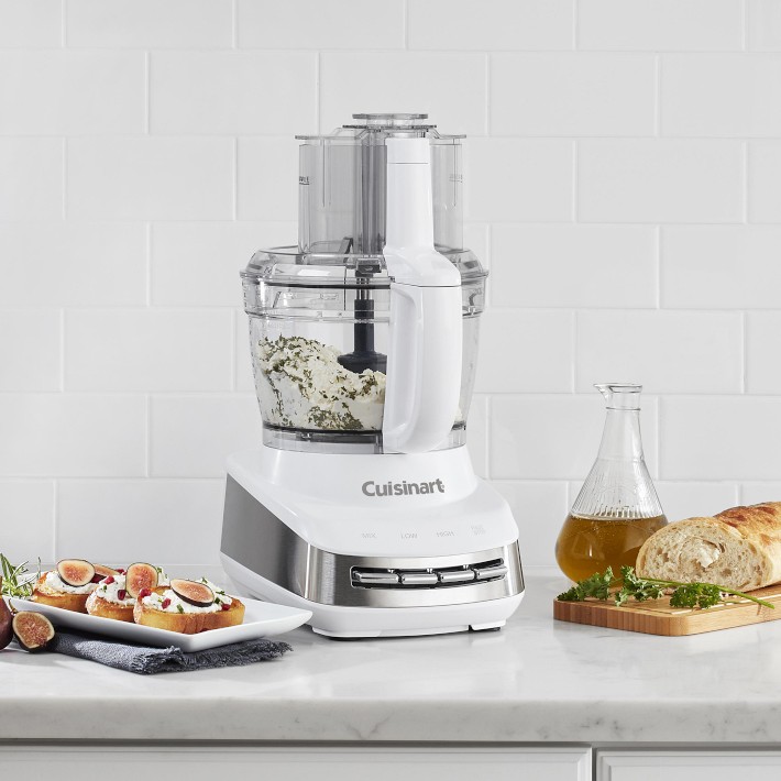 Cusinart 13 Cup Food Processor top