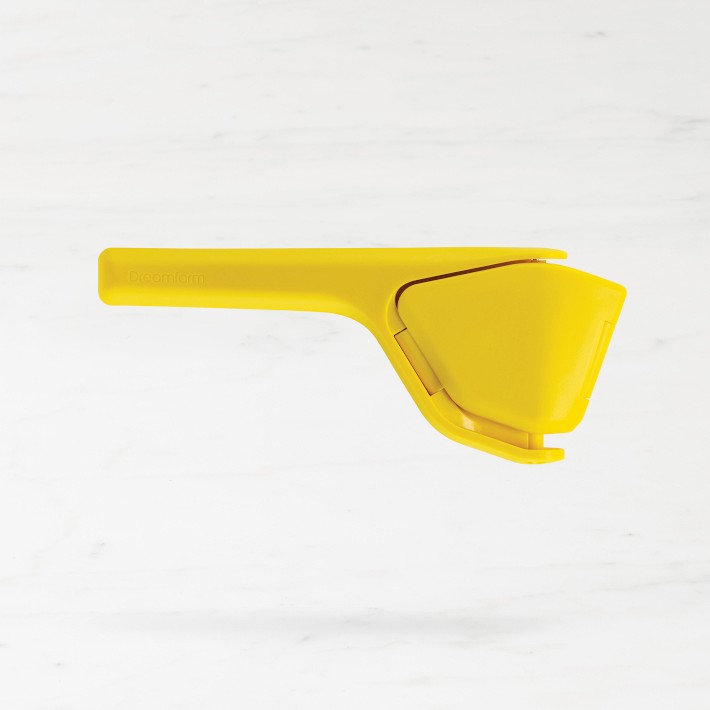Fold-Flat Citrus Juicer ("Fluicer")