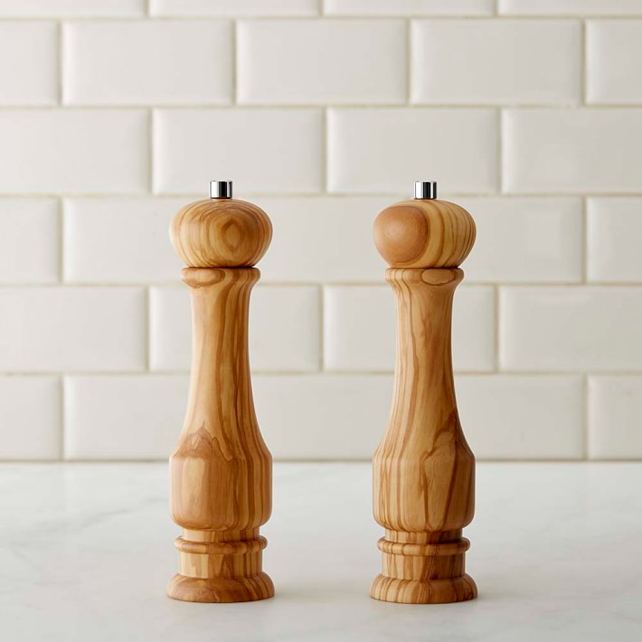 Williams Sonoma Traditional Olivewood Salt & Pepper Mills