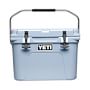 YETI Roadie Hard Cooler 20, Blue