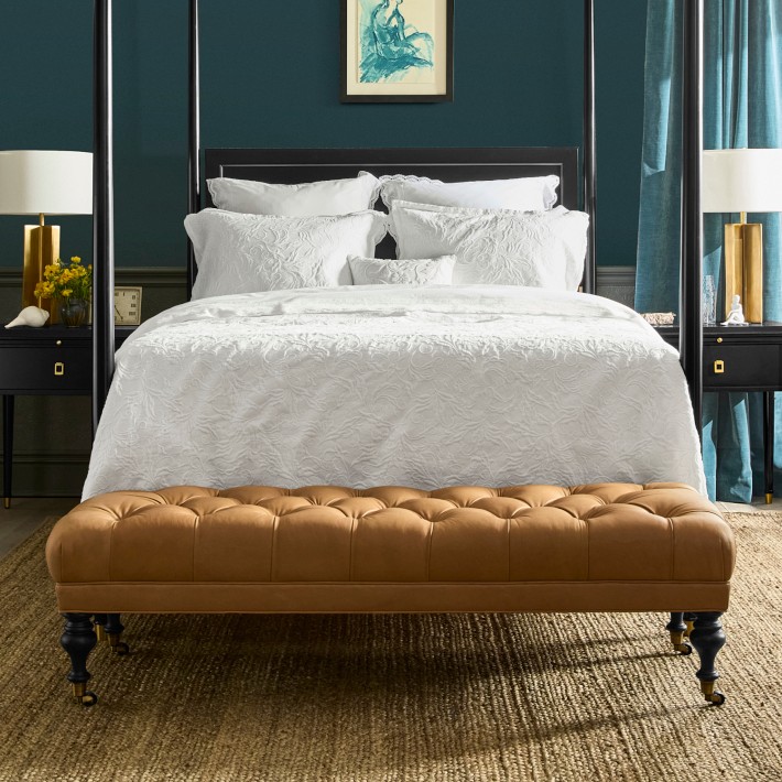 Fairfax Bench, Turned Leg with Tufted Top (51&quot;-61&quot;)