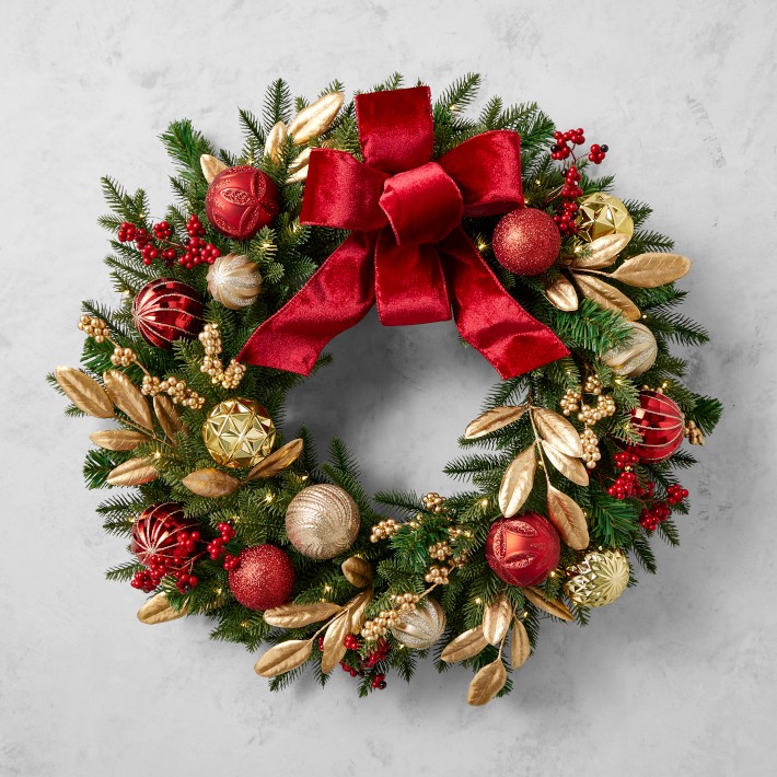 'Twas the Night Before Christmas UV Protected Pre-Lit Faux Wreath &amp; Garland