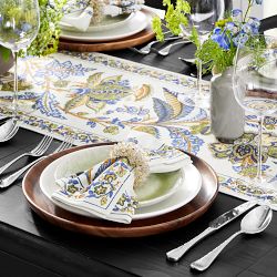 Proven&#231;al Pomegranate Table Runner