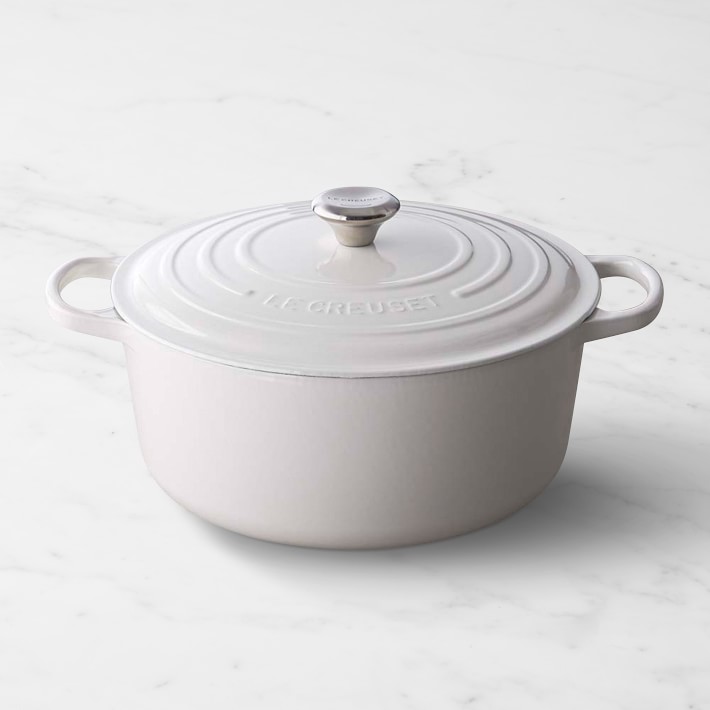 Le Creuset Signature Enameled Cast Iron Round Dutch Oven 9-qt