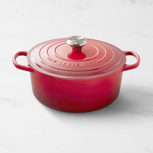 Le Creuset Signature Enameled Cast Iron Round Dutch Oven, 5 1/2-Qt., Red