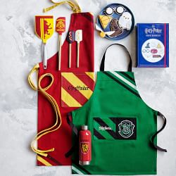 HARRY POTTER&#8482; x Williams Sonoma Gryffindor&#8482; Adult Apron
