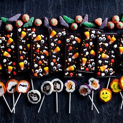 Williams Sonoma Sour Bat Gummies