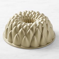 Nordic Ware Nonstick Cast Aluminum Kaleidoscope Bundt&#174; Pan