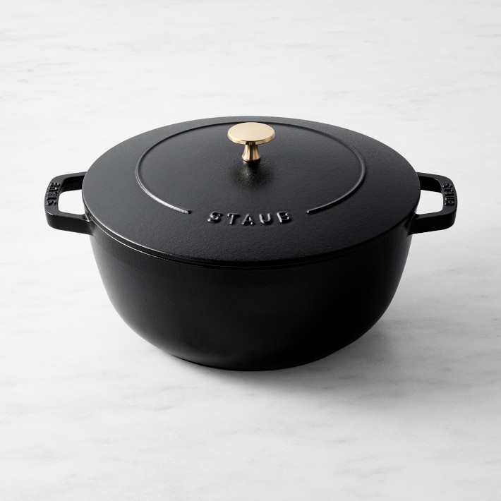 Staub Enameled Cast Iron Essential French Oven - 5Qt - Matte Black