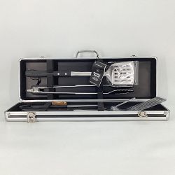 OPEN BOX: Williams Sonoma BBQ Tools with Fish Spatula in Case, Set of 4