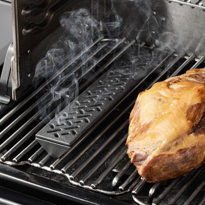 Williams Sonoma Cast Iron Smoker Box