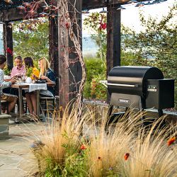Traeger Ironwood&#174; 885 Pellet Grill