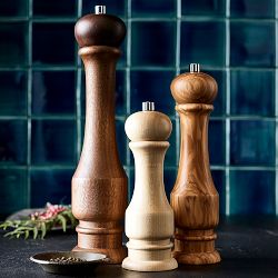 Williams Sonoma Traditional Walnut Salt &amp; Pepper Mills