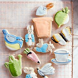 Peter Rabbit&#8482; Cookie Cutter Storybook, Set of 27
