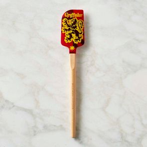 HARRY POTTER™ GRYFFINDOR™ Spatula | Williams Sonoma HARRY POTTER™ GRYFFINDOR™ Spatula | Williams Sonoma