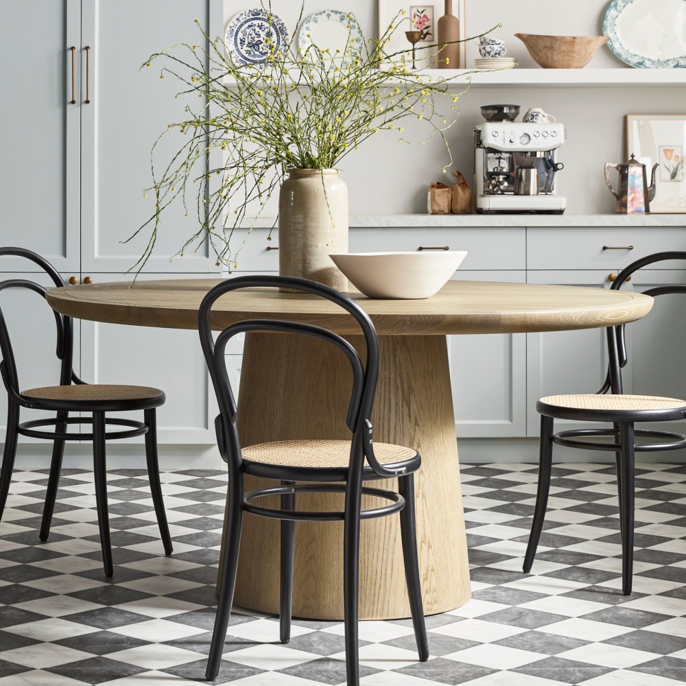 Radius Round Dining Table (60&quot;)